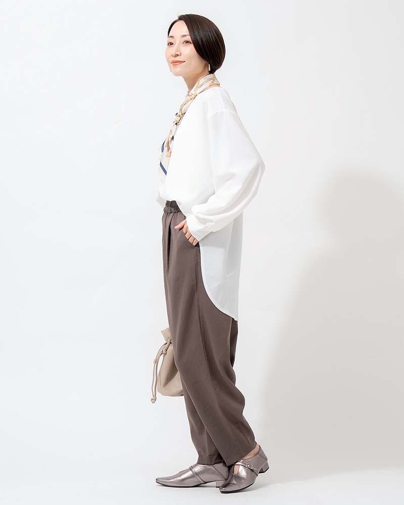 ストレッチカーブラインイージーパンツ