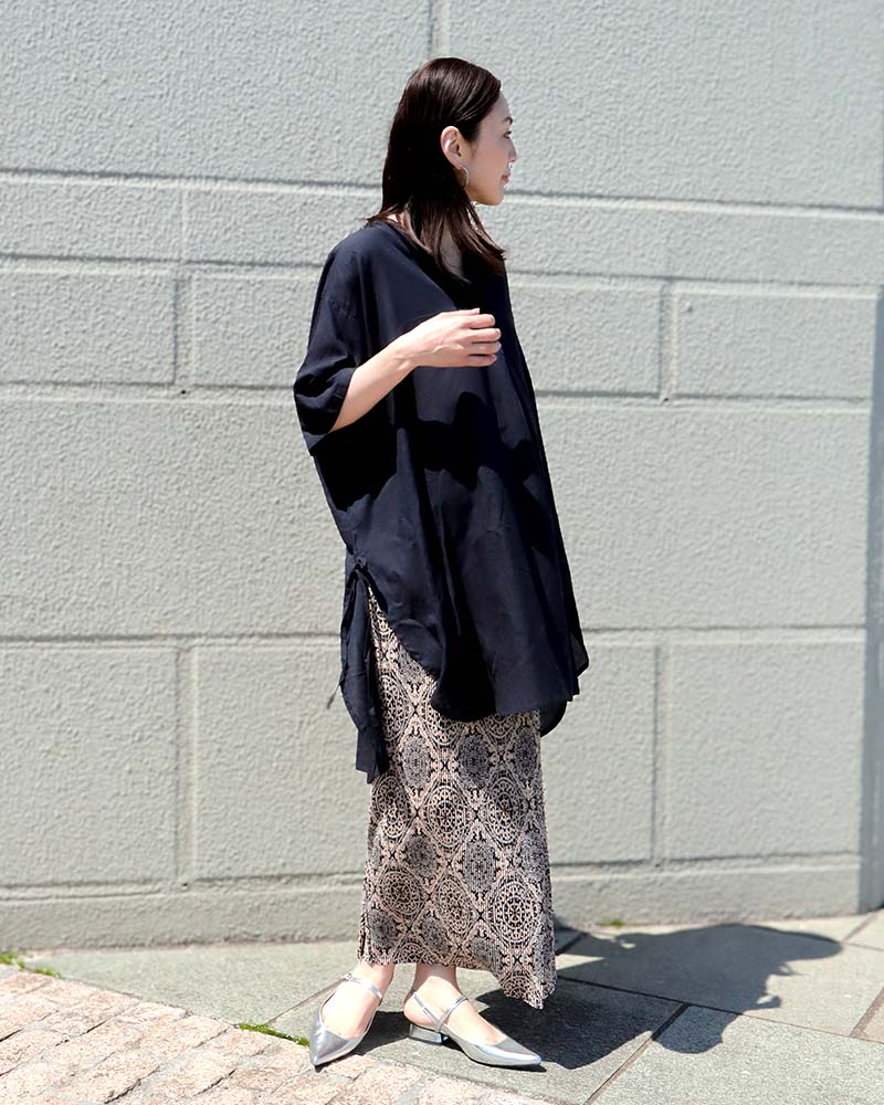 オリエンタル柄プリーツナロースカート