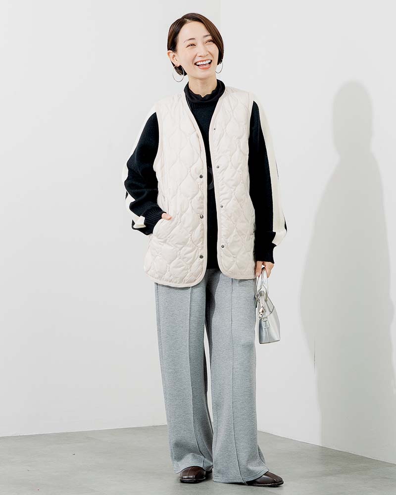 袖ライン配色カシミヤタッチニットプルオーバー