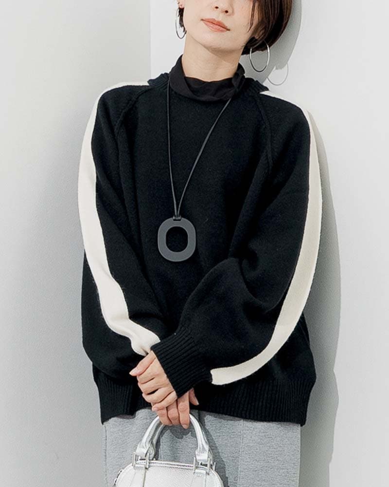 袖ライン配色カシミヤタッチニットプルオーバー