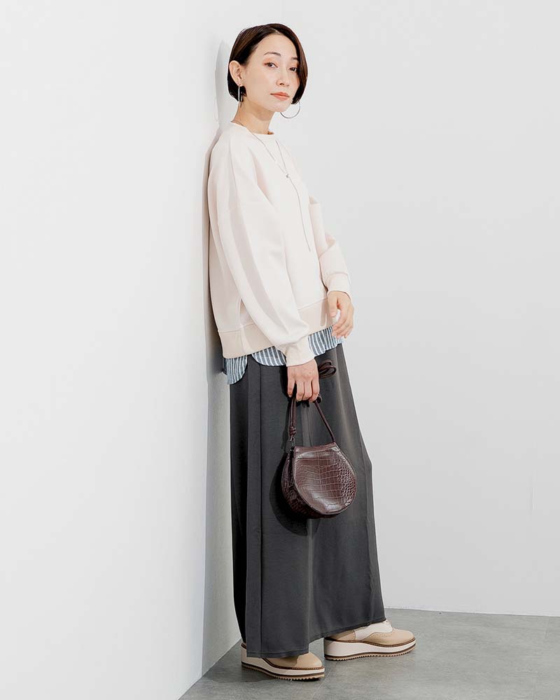 裾レイヤードライクポンチプルオーバー