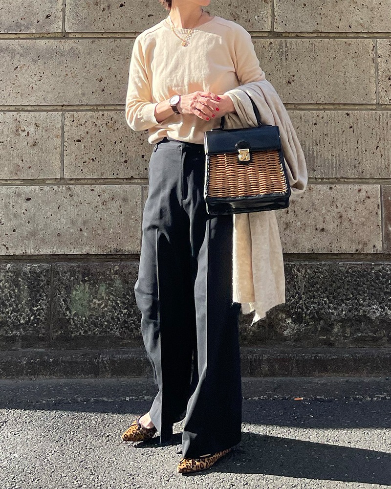 美品 CaNARi ストレート パンツ ブラック Canaria Style】ウール混ストレッチストレートパンツ（ブラックのみ