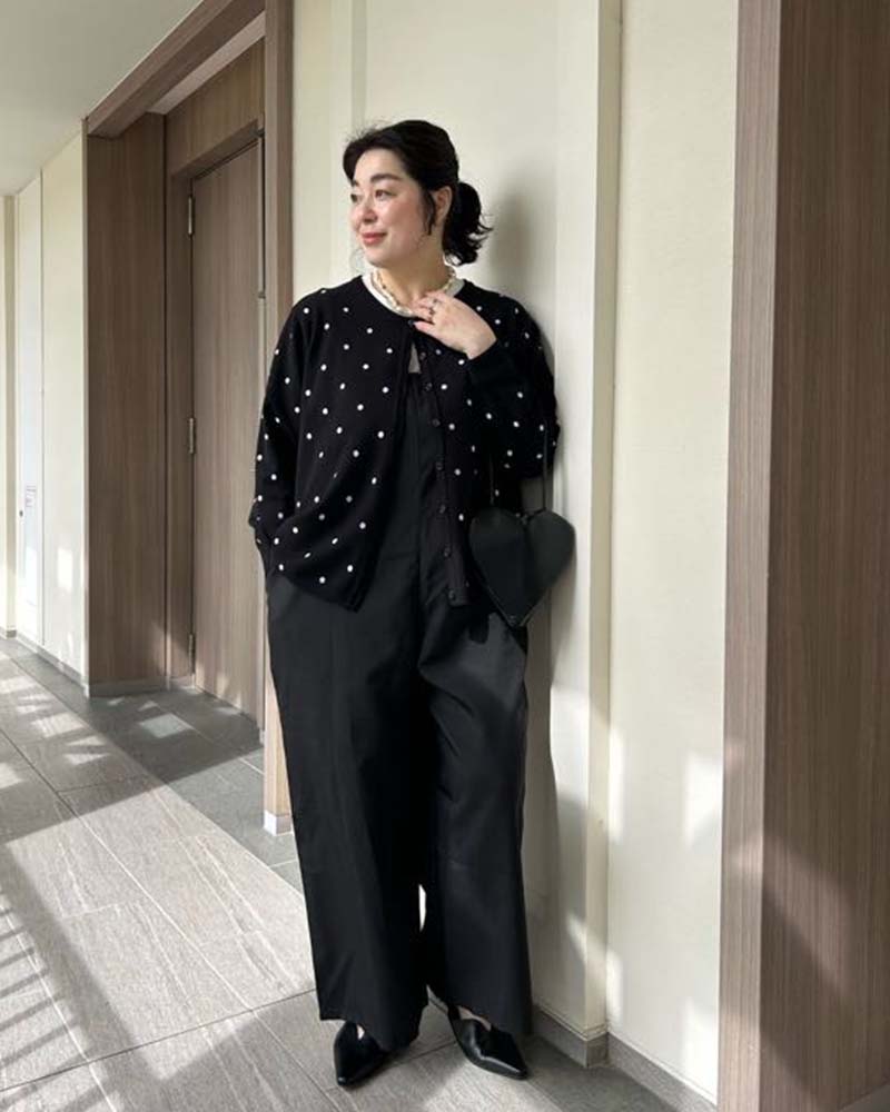 otostyle】ドット刺繍クルーネックニットカーディガン | TOPS