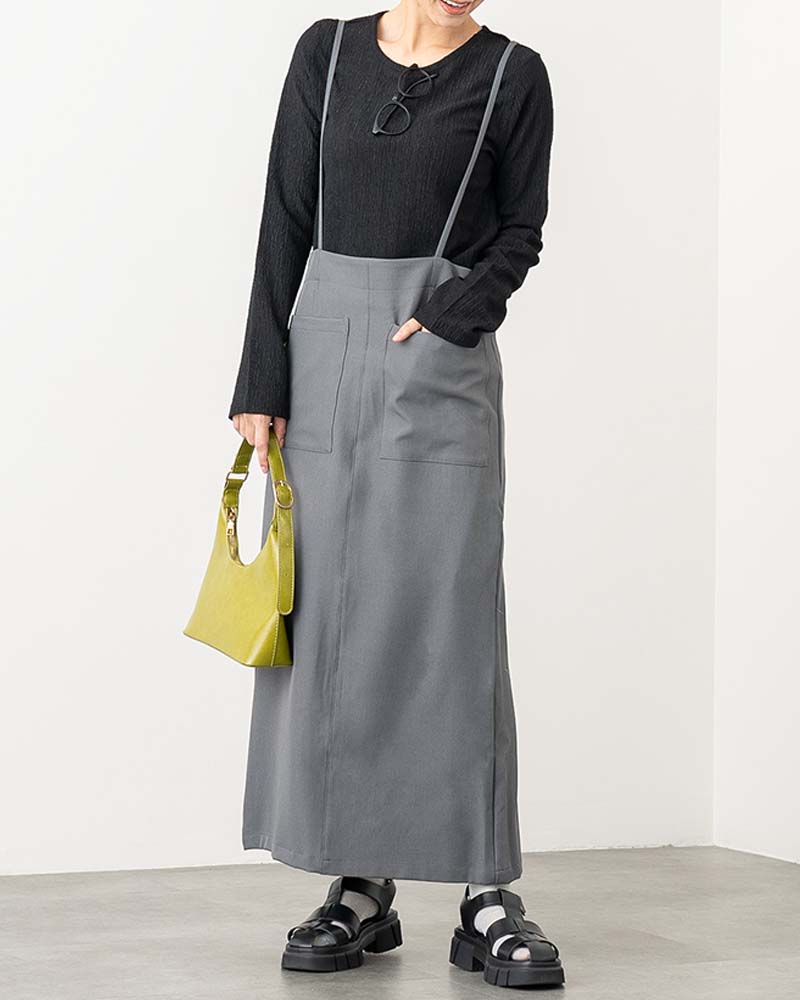 ストラップ付きIラインスカート