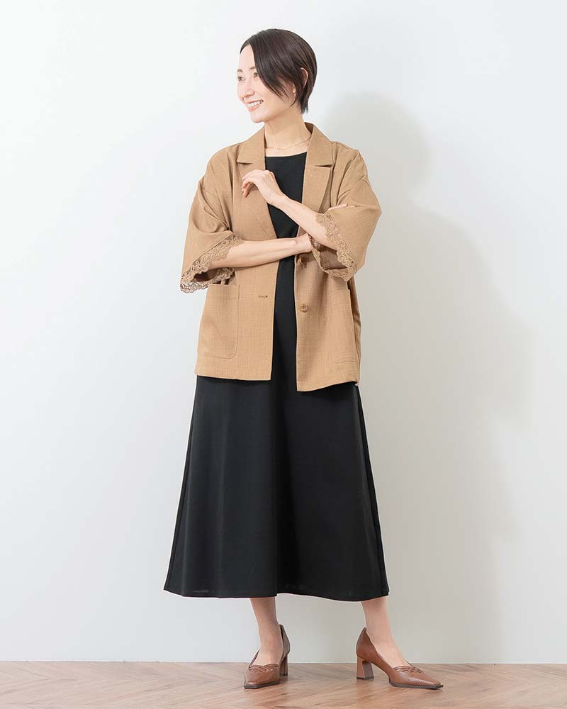 袖レーストリムテーラードジャケット