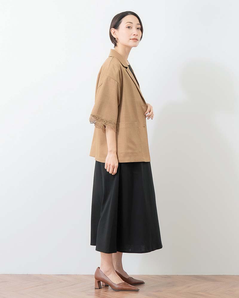 袖レーストリムテーラードジャケット