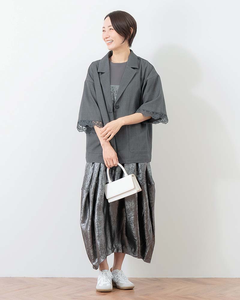 袖レーストリムテーラードジャケット