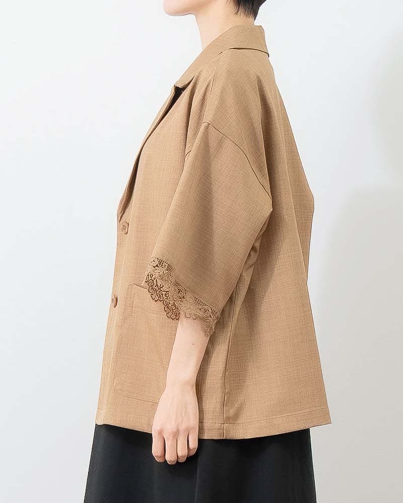 袖レーストリムテーラードジャケット