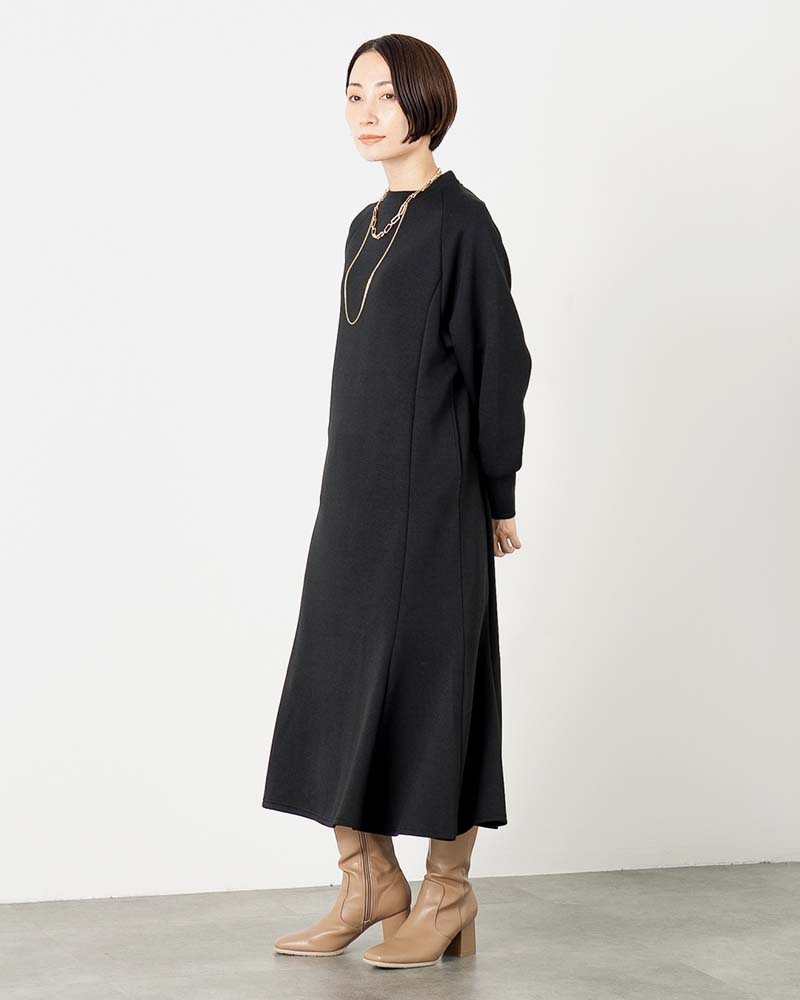 ソフトダンボールニットマーメイドワンピース