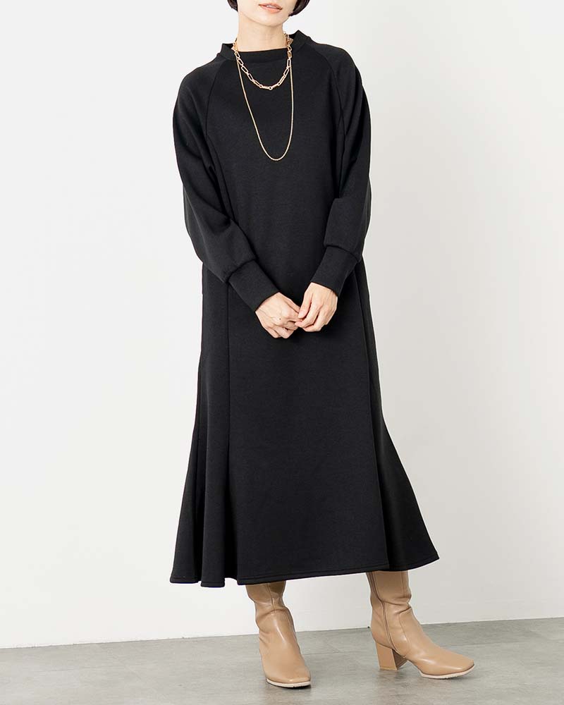 ソフトダンボールニットマーメイドワンピース