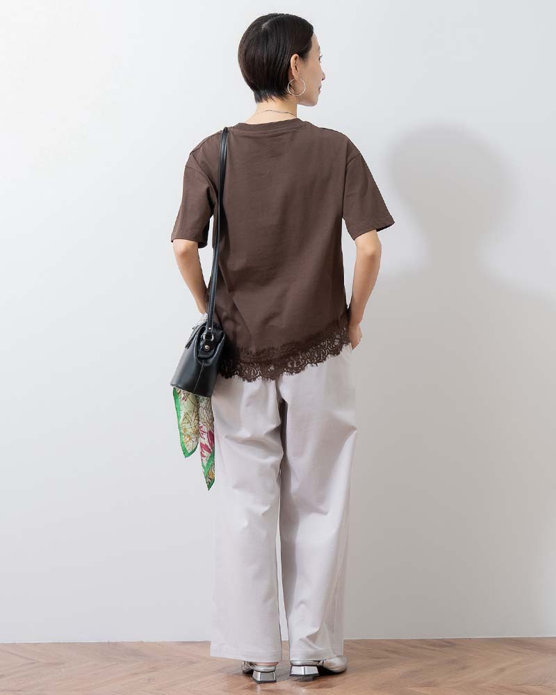 裾レーストリムアシンメトリーTシャツ
