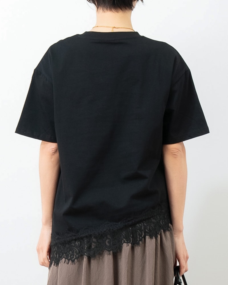 裾レーストリムアシンメトリーTシャツ