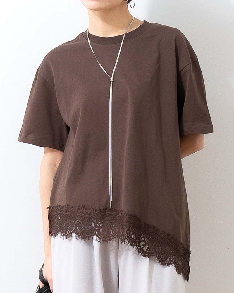 裾レーストリムアシンメトリーTシャツ