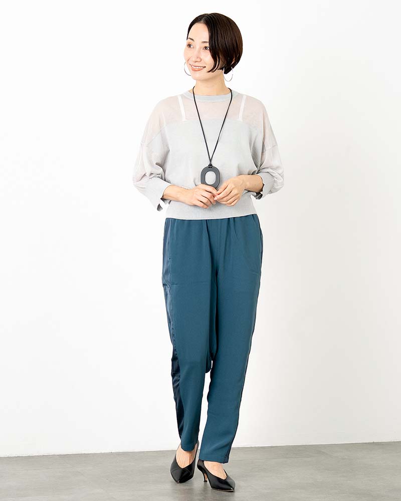 サイドライン切り替えテーパードパンツ