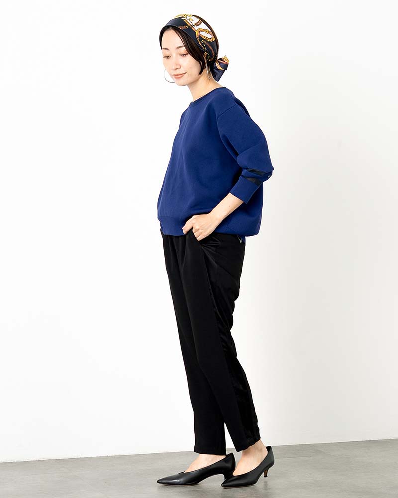 サイドライン切り替えテーパードパンツ