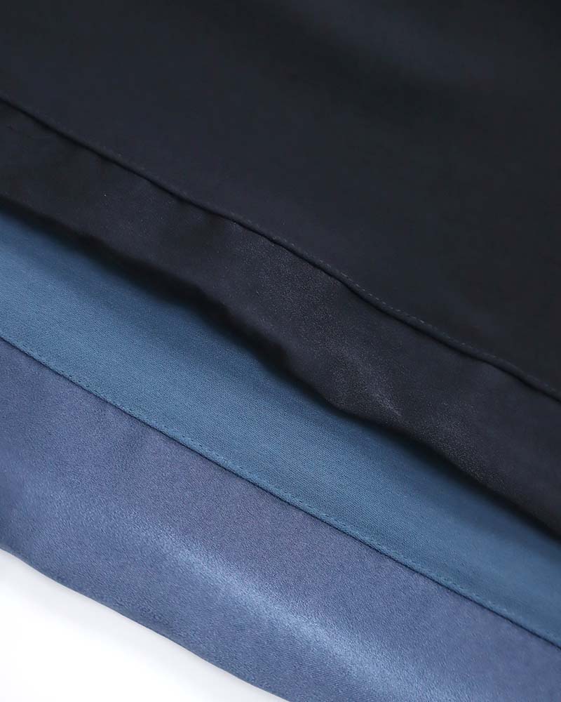 サイドライン切り替えテーパードパンツ