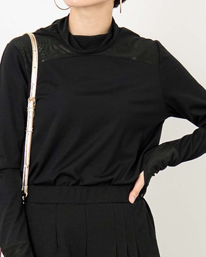 ソフトチュール切り替えハイネックプルオーバー