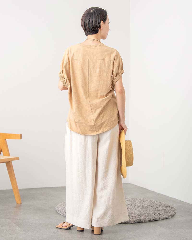 フレンチリネン混タック入りワイドストレートパンツ