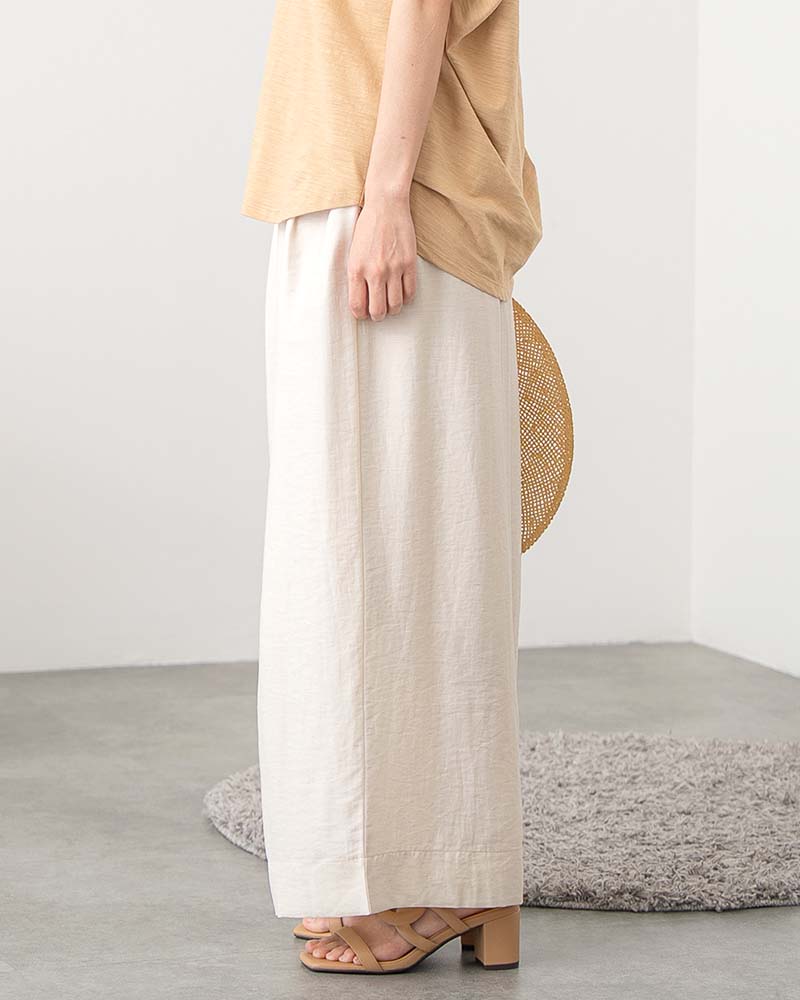 フレンチリネン混タック入りワイドストレートパンツ