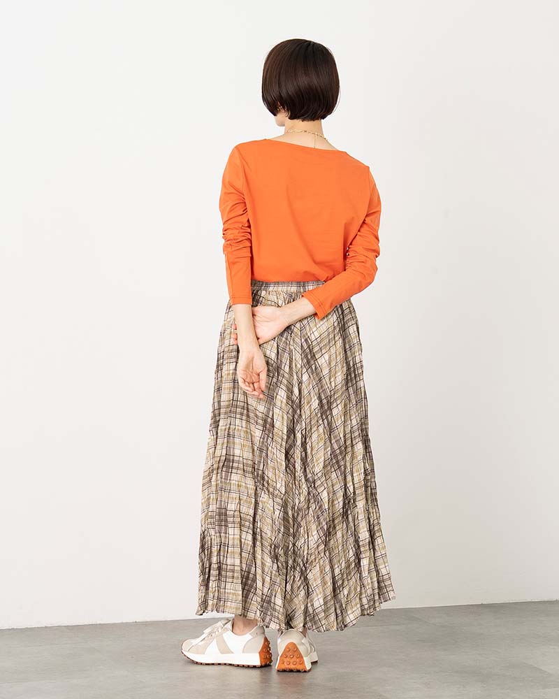 スクエアネックプルオーバー