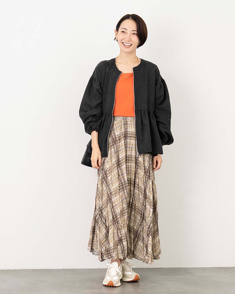 スクエアネックプルオーバー