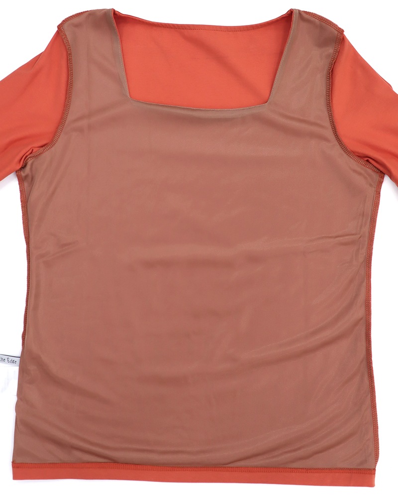 スクエアネックプルオーバー