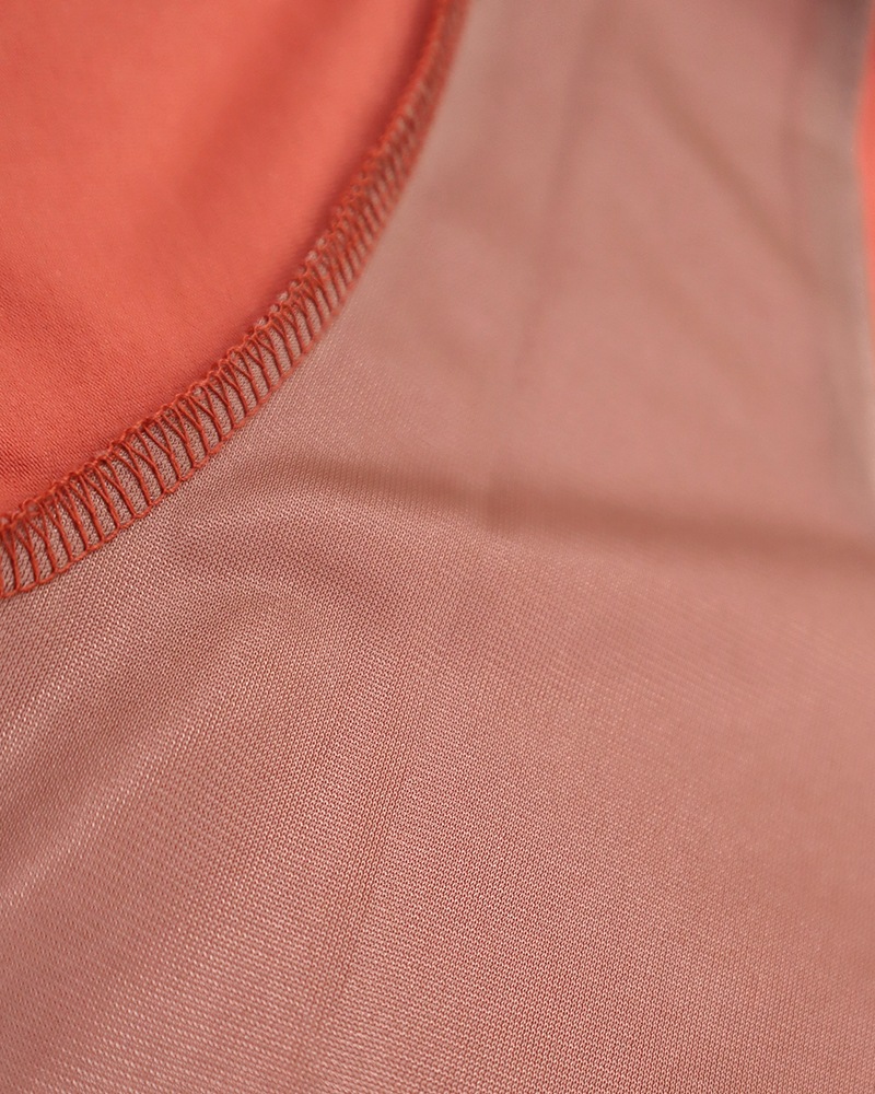 スクエアネックプルオーバー