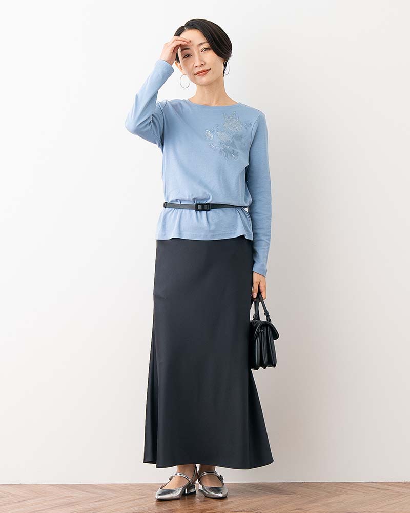 エレガンス刺繍ロングスリーブカットソー