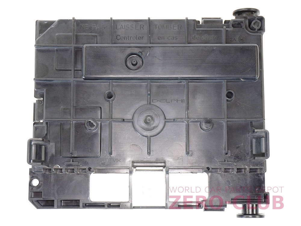 プジョー3008 T85F02用/純正 エンジンルーム内ヒューズボックス DELPHI