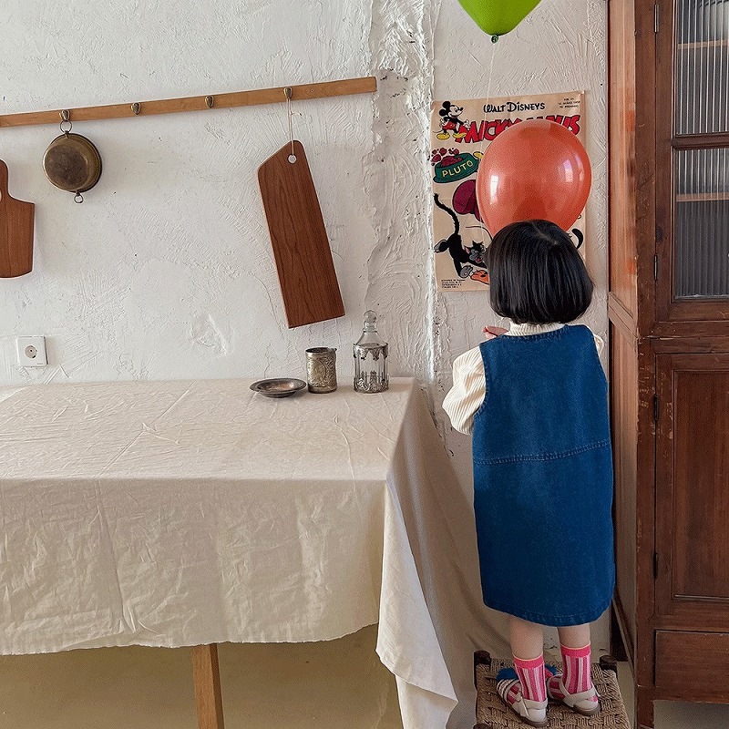 「80-140号」女の子 刺繍入り デニム サロペットワンピース ノースリーブ ジーンズ キッズ 子供服