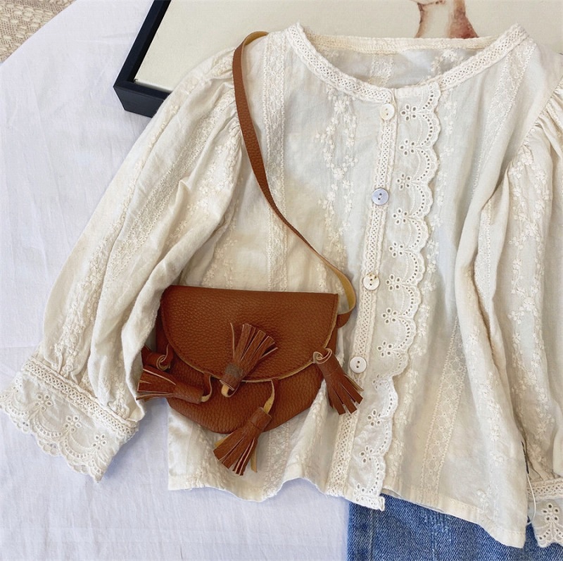 「90-130号」女の子 刺繍入り長袖 シャツ レース ラウンドネック トップス キッズ 子供服