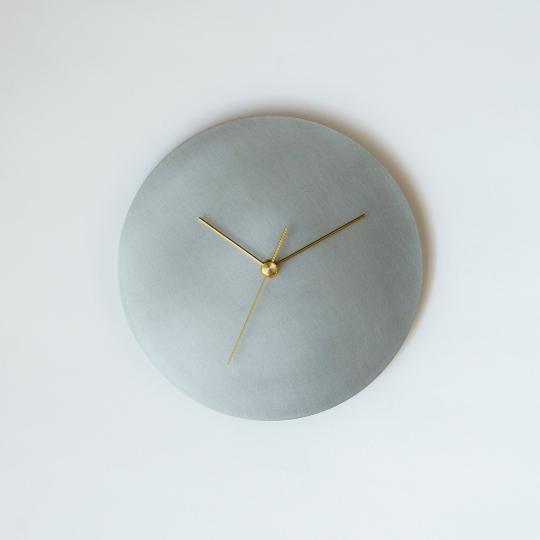 【受注製作】minimal wall clock 220 _ plain / stainless 壁掛け時計 220 無地 / ステンレス / stainless | KUMIJIの写真