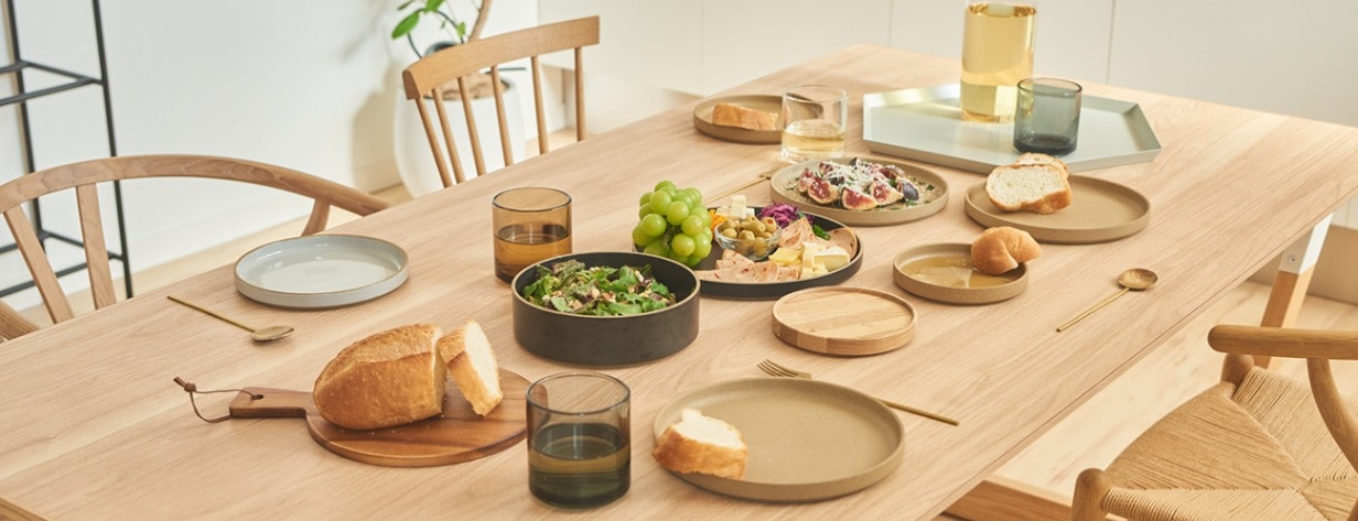 プレートφ220×H12mm ダークグレイ | HASAMI PORCELAIN THE GREY COLLECTIONの画像