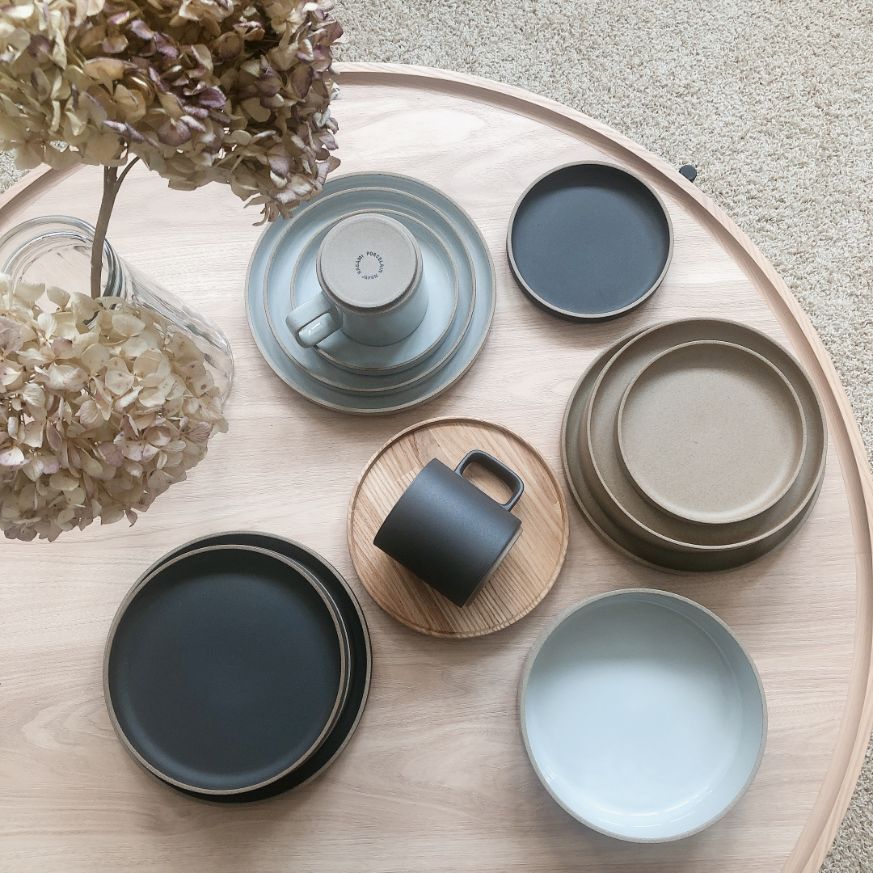 マグカップ Mサイズ ブラック｜HASAMI PORCELAIN／ハサミポーセリン｜z