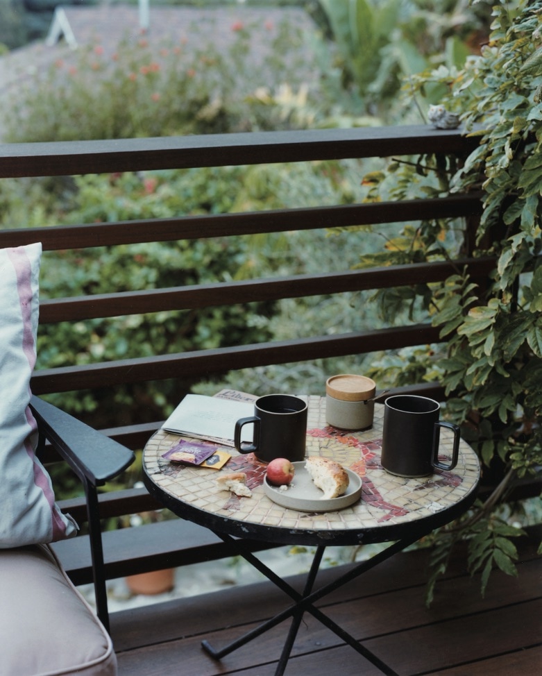 マグカップ Mサイズ ブラック｜HASAMI PORCELAIN／ハサミポーセリン｜z