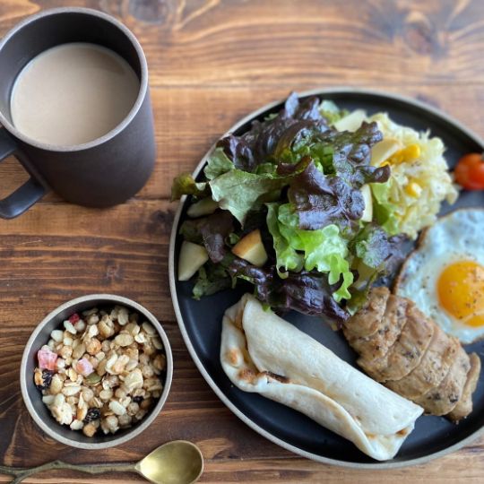 ボウル 8.5cm ナチュラル｜HASAMI PORCELAIN／ハサミポーセリン｜z／a