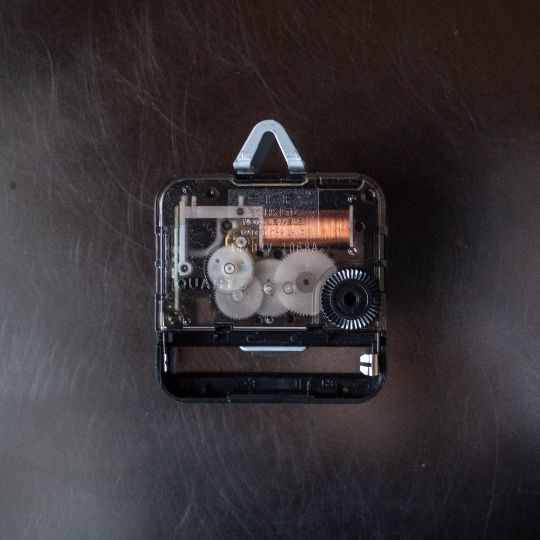 壁掛け時計－タイプ1真鍮黒染め minimal wall clock <DISK-type2