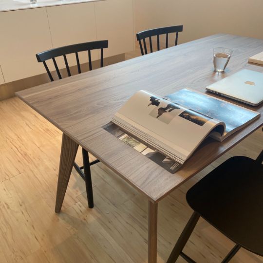 無垢材ダイニングテーブル 大きめ190DTセルサス セルサス プレミアムテクスチャーサンプル｜サンプル｜z／a . ONLINE STORE