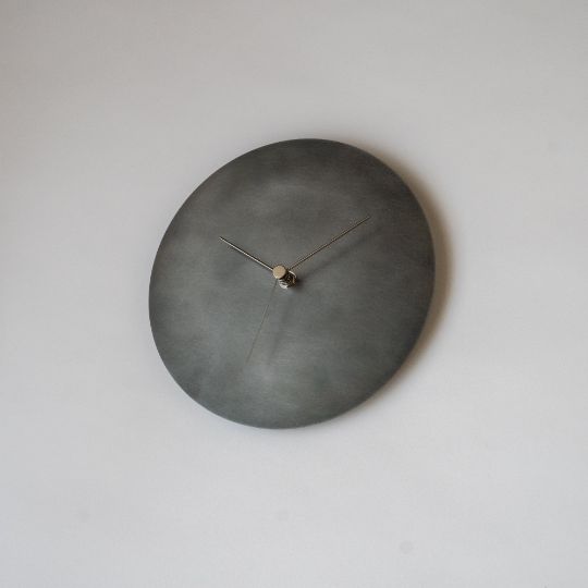 壁掛け時計－タイプ1 鉄 minimal wall clock <DISK-type2> / iron