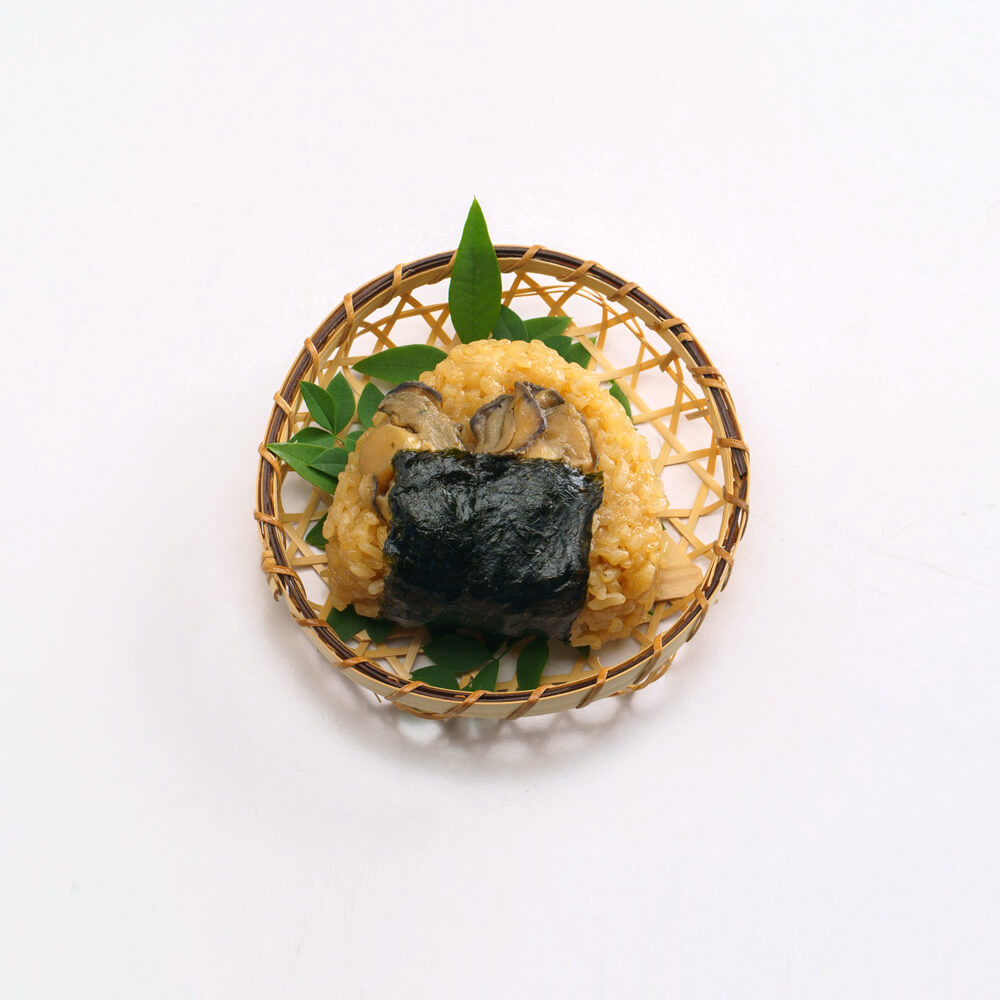 高野商店】輪島朝市牡蠣飯おにぎり1個 | 冷凍食品の通販サイト：時空