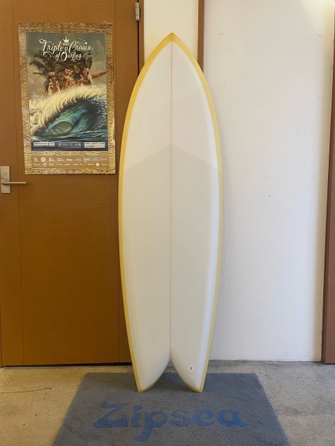 YU SURF CLASSIC 5'8" RU FISH / RU ( ) SHAPE  / FLAT DECK STEP RAIL / FIN ON / 
