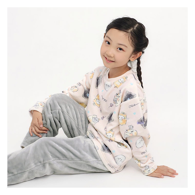 【オバケーヌのペンポーチ付き！】 オバケーヌ ルームウェア 長袖パジャマ フリース 女の子 キッズ 上下セット ルームウェア キャラパジャマ 子供服 キャラクター 2点セット スウェット ロングパンツ ウエストゴム ガールズ 部屋着 120 130 140 150 160 保温 暖かい 総柄