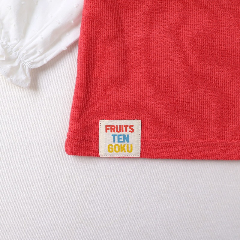 イチゴ刺繍のスカラップ衿Tシャツ【フルーツ天国】