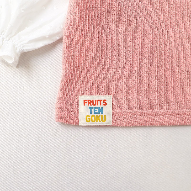 イチゴ刺繍のスカラップ衿Tシャツ【フルーツ天国】