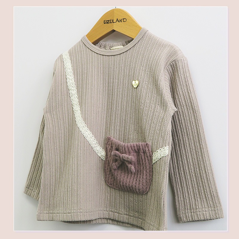 ガールズ ロンT ポケット付き 長袖 Tシャツ トップス 女の子 キッズ ベビー ( 80-130cm )【 UZULAND ウズランド 】 サコッシュ風 くすみカラー ナチュラル アイボリー パープル ワッフルニット チャーム付き 秋物 80cm 90cm 95cm 100cm 110cm 120cm 130cm