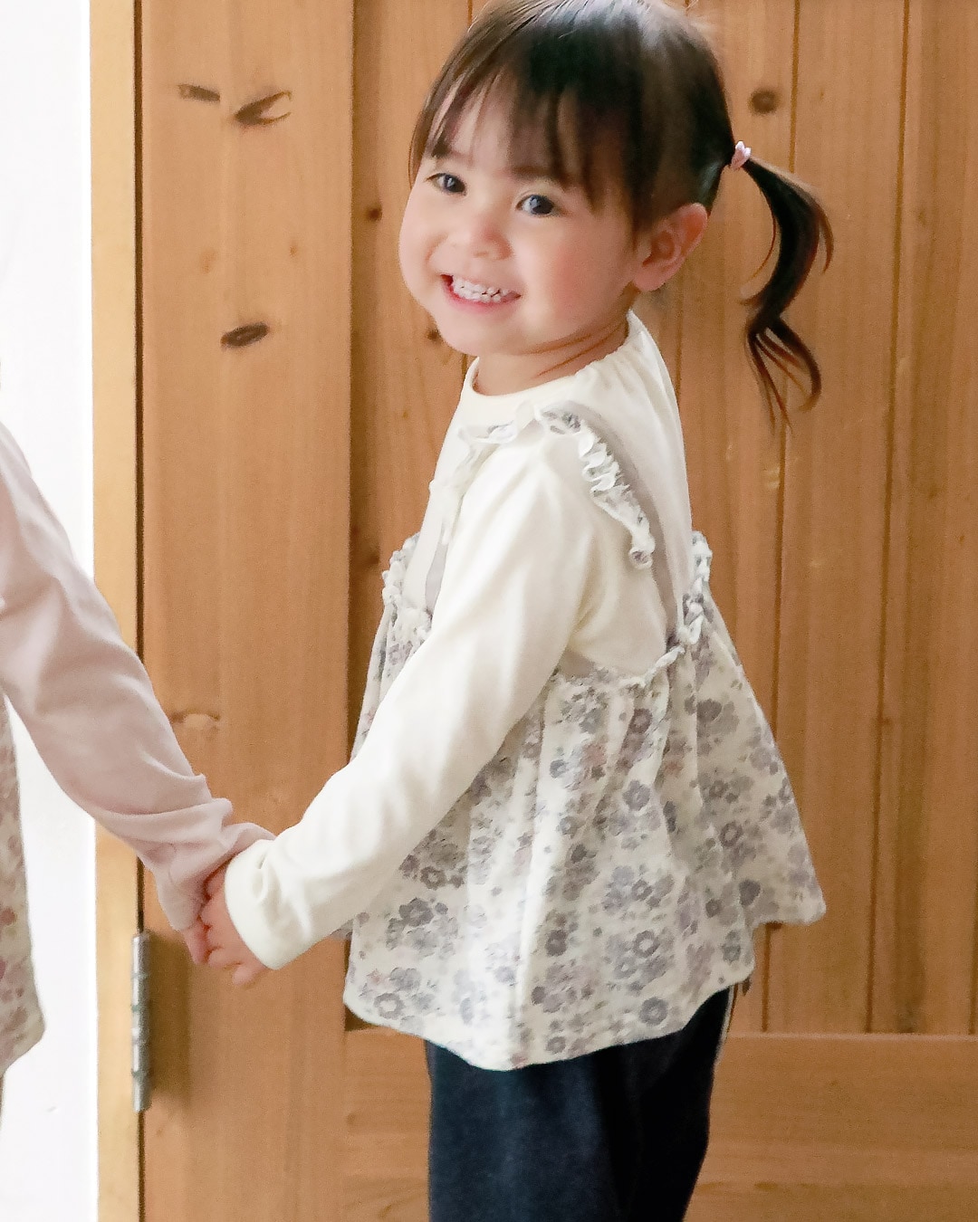 ふんわり花柄フリル重ね着風トップス|80-130cm【 Uzuland ウズランド 】