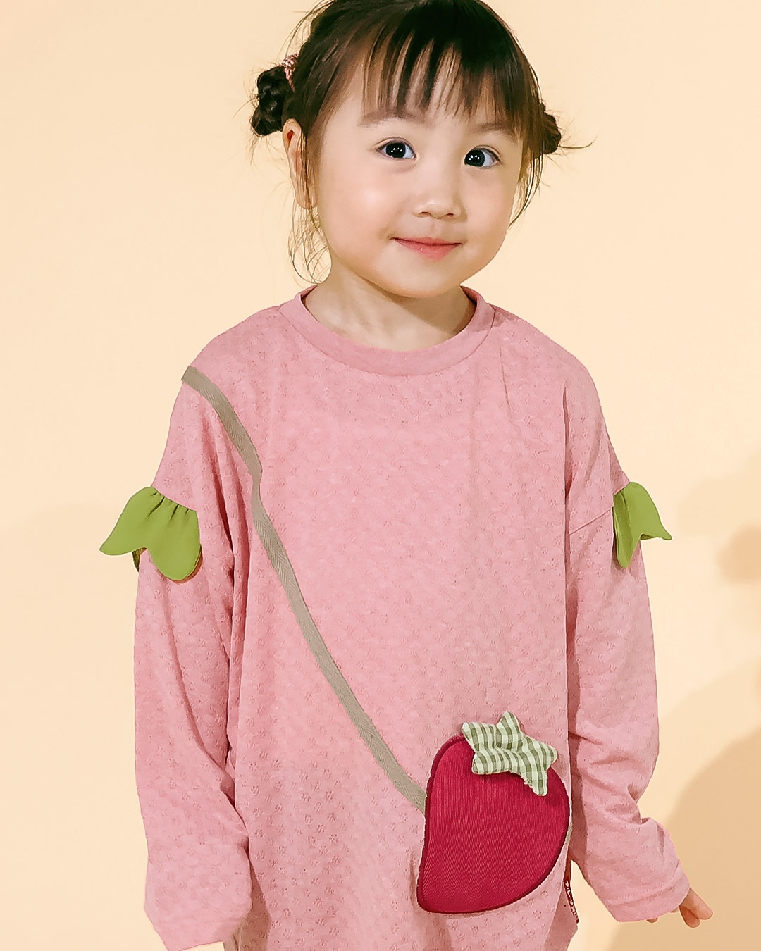 イチゴ/ぶどうのショルダー風長袖Tシャツ｜80-130cm 【 フルーツ天国 】