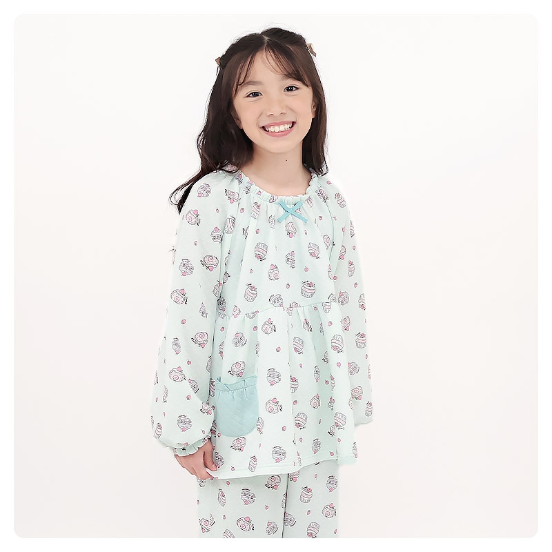 長袖パジャマ キッズ ニットキルト 暖かい ジュニア 女の子 パジャマ かぶり 140 150 160 長袖 ルームウェア 長袖ルームウェア 部屋着 寝巻き ナイトウェア セットアップ 上下セット フリル 食べ物 ケーキ ガーリー ガールズ 小学生 中学生 GrinLab グリンラボ かわいい 秋