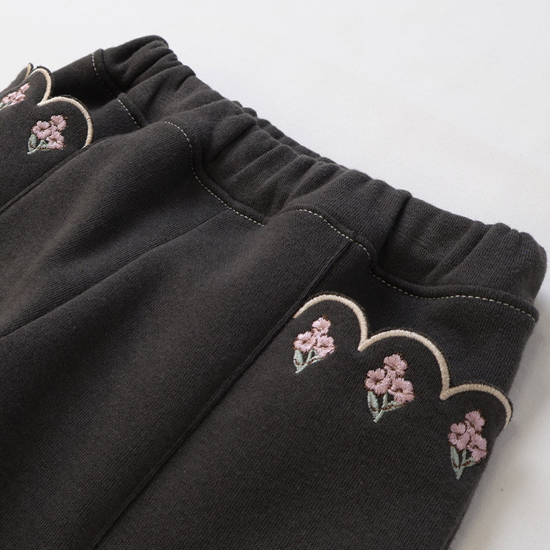 花刺繍ポケットロングパンツ【Uzulandウズランド】