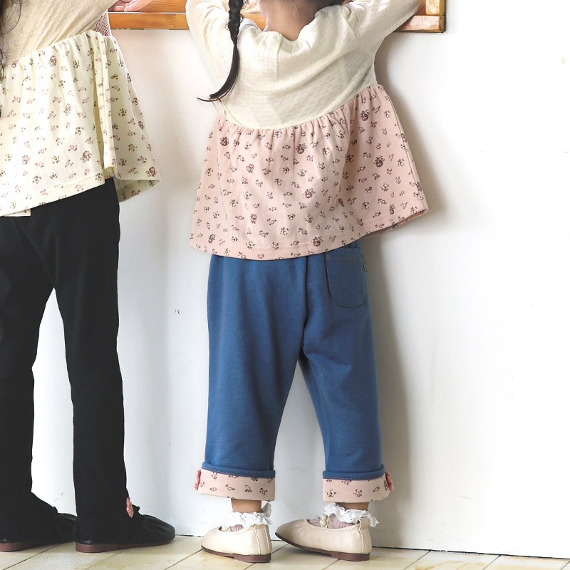 7分丈パンツ ニットデニム ガールズ 女の子 キッズ ベビー ( 80-130cm )【 UZULAND ウズランド 】 カジュアル ストレッチパンツ ジーパン ポケット付き 裾折り曲げ ロールアップ 小花柄 フラワー くすみカラー ピンク ネイビー 秋物 80cm 90cm 95cm 100cm 110cm 120cm 130cm